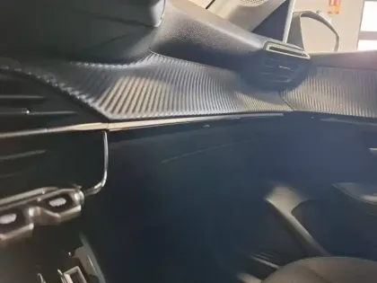 Photo 21 Peugeot 208  PureTech 130 S&S EAT8