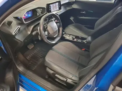 Photo 10 Peugeot 208  PureTech 130 S&S EAT8