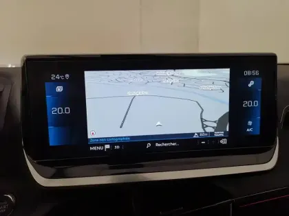 Photo 32 Peugeot 2008  PureTech 130 S&S EAT8