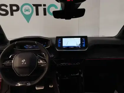 Photo 22 Peugeot 2008  PureTech 130 S&S EAT8