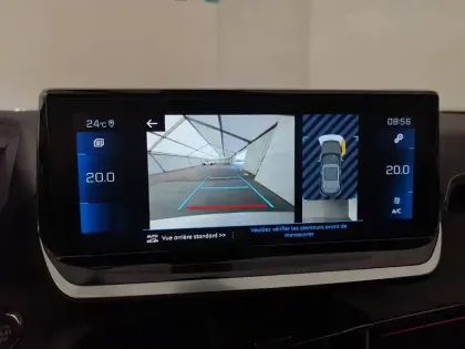 Photo 80 Peugeot 2008  PureTech 130 S&S EAT8