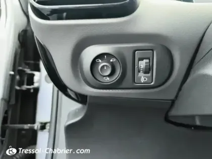 Photo 16 Citroën C4  Cactus PureTech 110 S&S BVM6 Shine