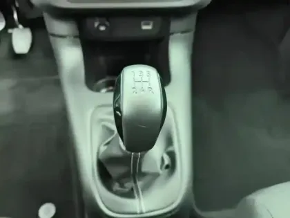 Photo 23 Citroën C3  PureTech 83 S&S BVM5 Feel Pack