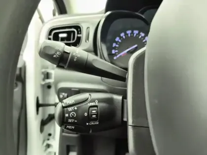 Photo 16 Citroën C3  PureTech 83 S&S BVM5 Feel Pack