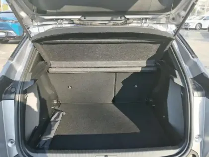 Photo 7 Peugeot 2008  Hybrid 145 e-DCS6 Style