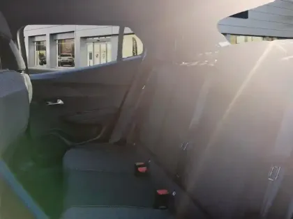 Photo 22 Peugeot 2008  Hybrid 145 e-DCS6 Style