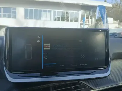 Photo 25 Peugeot 2008  Hybrid 145 e-DCS6 Style