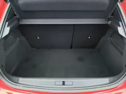 Photo 7 Peugeot 208  PureTech 100 S&S EAT8 GT