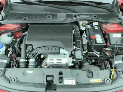 Photo 6 Peugeot 208  PureTech 100 S&S EAT8 GT