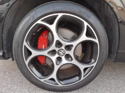 Photo 14 Alfa Romeo Tonale  1.5 Hybrid 160 ch VGT TCT7 Veloce