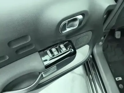 Photo 19 Citroën C3  PureTech 83 S&S BVM5 Shine