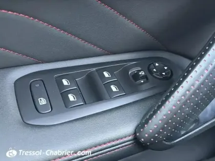 Photo 27 Peugeot 308  BlueHDi 180ch S&S EAT8 GT