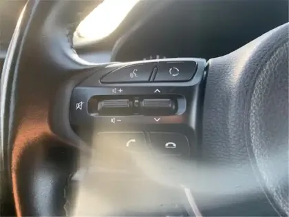 Photo 13 Kia Stonic 1.0 T-GDI 100 CH ISG BVM5