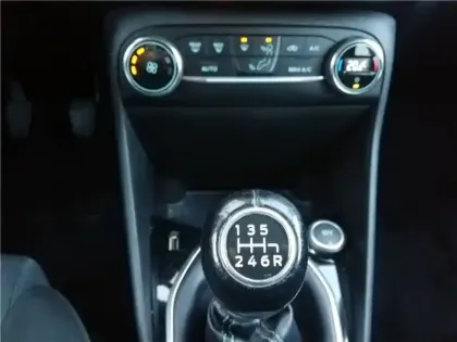 Photo 28 Ford Fiesta 1.0 ECOBOOST 100 CH S&S BVM6