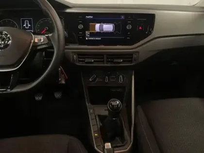 Photo 9 Volkswagen Polo 1.0 TSI 95 S&S BVM5 Confortline