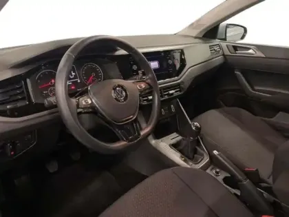 Photo 8 Volkswagen Polo 1.0 TSI 95 S&S BVM5 Confortline