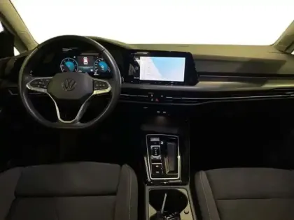 Photo 7 Volkswagen Golf 2.0 TDI SCR 150 DSG7 Style