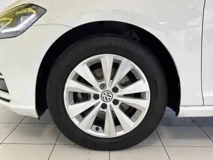 Photo 8 Volkswagen Golf Gén. VII Ph1 Carat 5