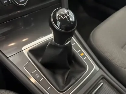 Photo 17 Volkswagen Golf Gén. VII Ph1 Carat 5