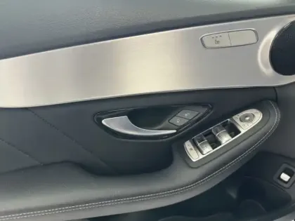 Photo 17 Mercedes Classe C  200 d Berline AMG Lin