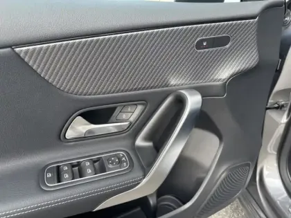 Photo 13 Mercedes Classe A 180 d Progressive Line