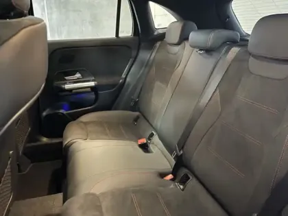 Photo 13 Mercedes GLA 200 d AMG Line