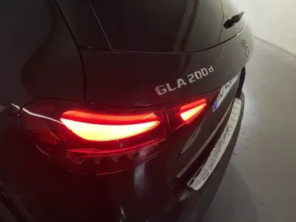 Photo 19 Mercedes GLA 200 d AMG Line