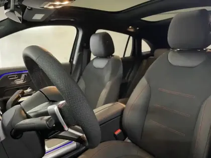 Photo 12 Mercedes GLA 200 d AMG Line