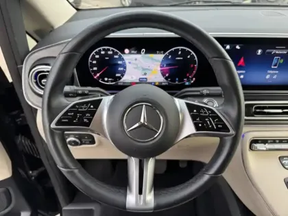 Photo 19 Mercedes CLA V 250 d AVANTGARDE Extra long