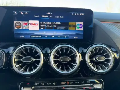 Photo 14 Mercedes Classe B 200 d AMG Line