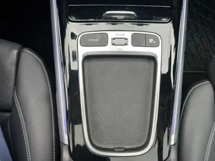 Photo 17 Mercedes GLB 220 d 4MATIC AMG Line