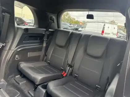 Photo 21 Mercedes GLB 220 d 4MATIC AMG Line