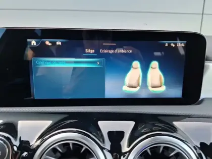 Photo 16 Mercedes Classe A 200 AMG Line