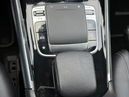 Photo 20 Mercedes GLB 200 d 2.0 150 Business Line