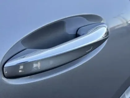 Photo 11 Mercedes GLA 250 e Hybrid EQ AMG Line