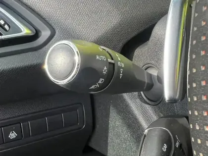 Photo 25 Peugeot 308 GT 1.6 224 ch EAT8