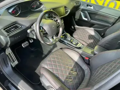 Photo 11 Peugeot 308 GT 1.6 224 ch EAT8