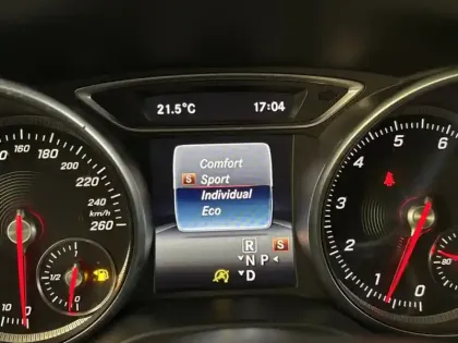 Photo 24 Mercedes CLA 200 1.6 156 Sensation