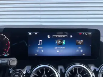 Photo 17 Mercedes GLA 200 d AMG Line