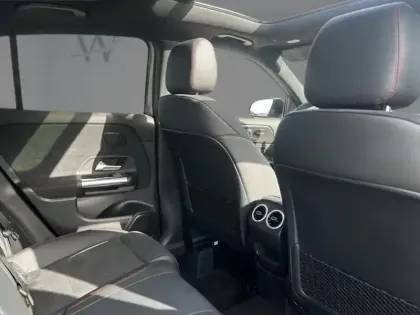 Photo 16 Mercedes GLA 200 d AMG Line