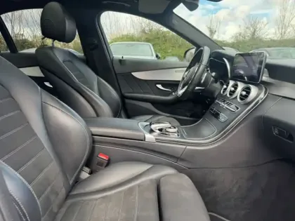 Photo 10 Mercedes Classe C  200 d Berline AMG Lin