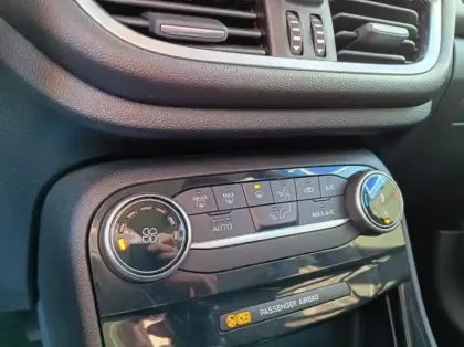 Photo 10 Ford Puma 1.0 Flexifuel 125ch S&S mHEV Titanium Business