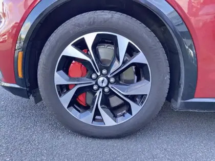 Photo 13 Ford Mustang 269ch Standard Range 76kWh AWD 9cv