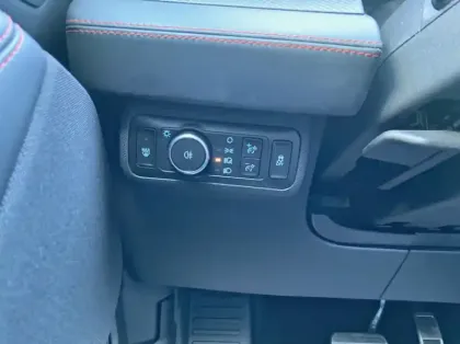 Photo 17 Ford Mustang 269ch Standard Range 76kWh AWD 9cv