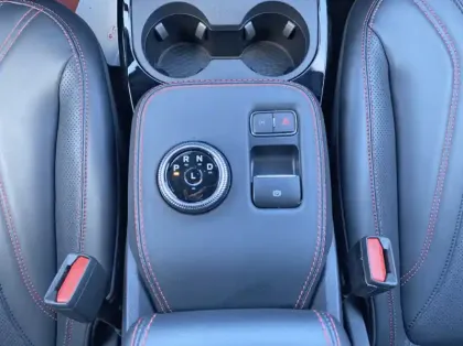 Photo 7 Ford Mustang 269ch Standard Range 76kWh AWD 9cv