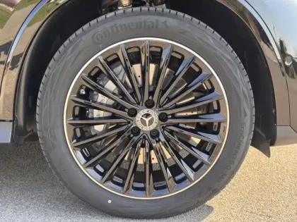 Photo 51 Mercedes Classe GLC Gén. II (C254) Ph1 AMG Line 5