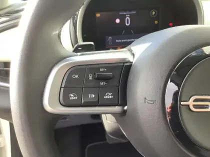 Photo 23 Fiat 600 Nouvelle T-Gen 3 1.2 Hybrid 110ch eDCT6 La Prima