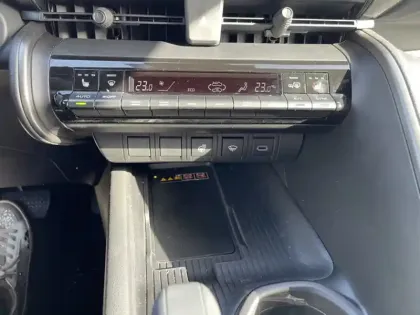 Photo 8 Toyota C-HR 2.0 PHEV 225 Design NG HYBRIDE RECHARGE