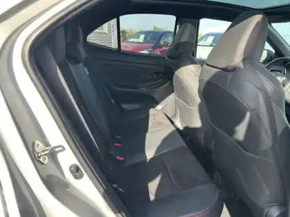 Photo 21 Toyota Yaris Hybride 1.5 HYBRID 116H GR SPORT Pack Techno Toit Pano