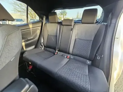 Photo 15 Toyota Yaris Hybride 1.5 HYBRID 116H DESIGN Cargo